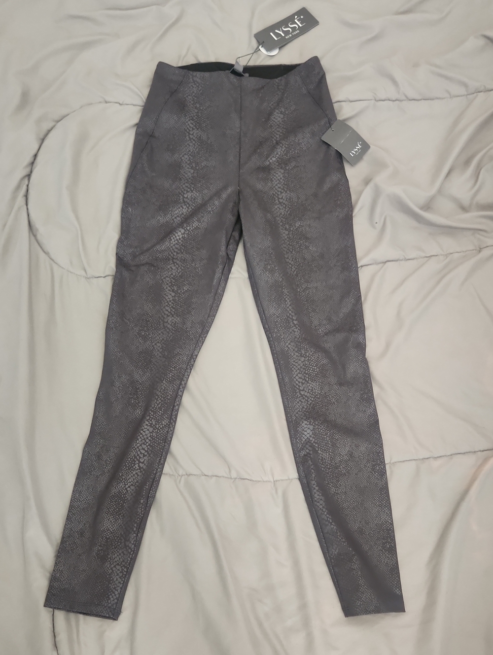 Lysse Gray Snake-Print Leggings